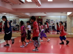 新横浜ダンススタジオ かず初級