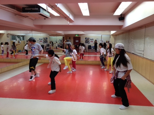 新横浜ダンススタジオ かず初級