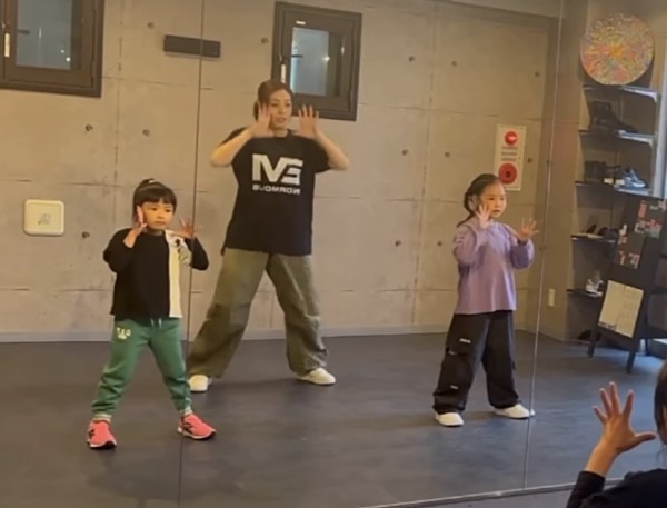 ROZA KIDS HIPHOP初級　START！！！